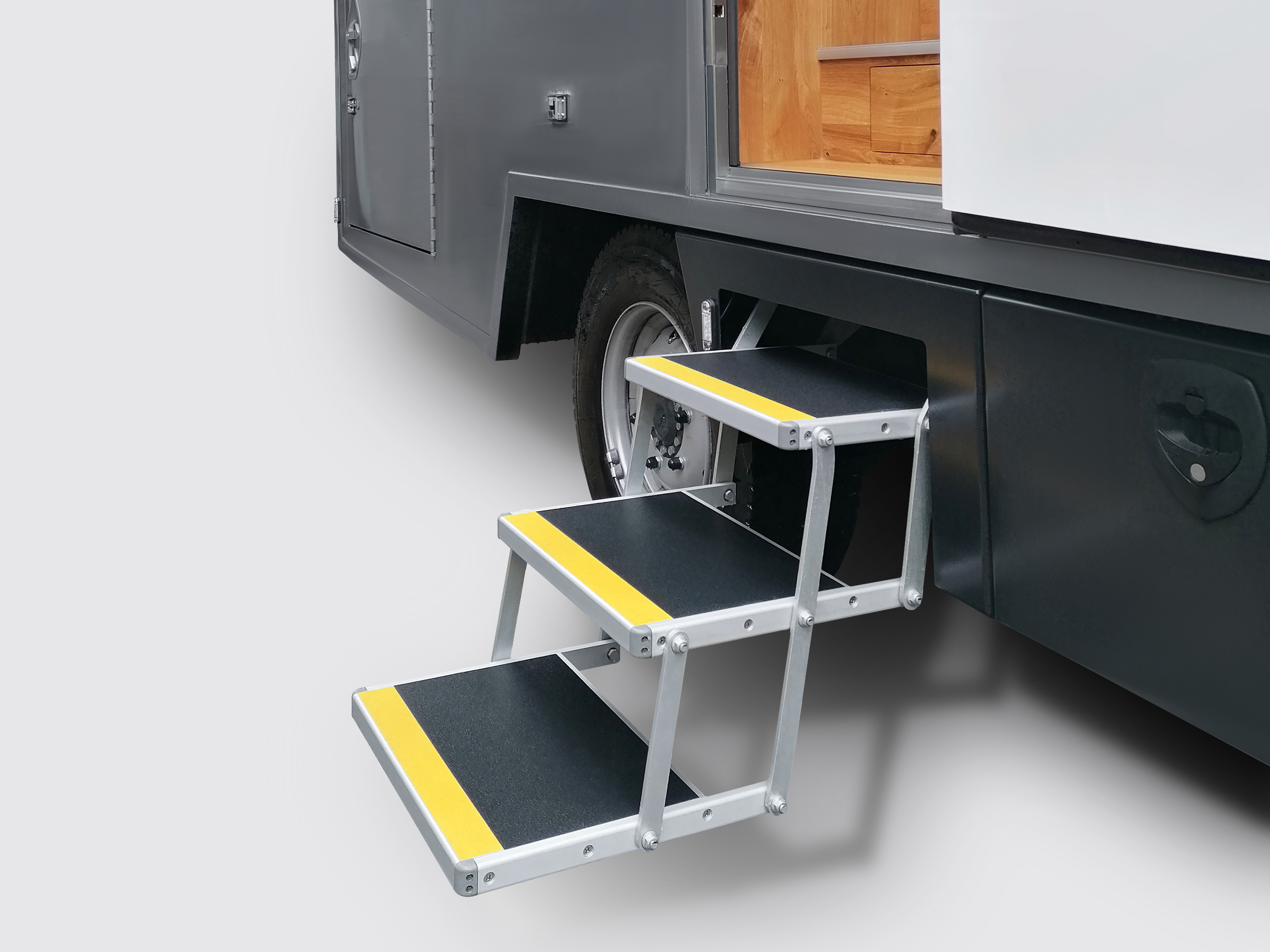 Elektrische Mehrfach-Trittstufe Serie E3