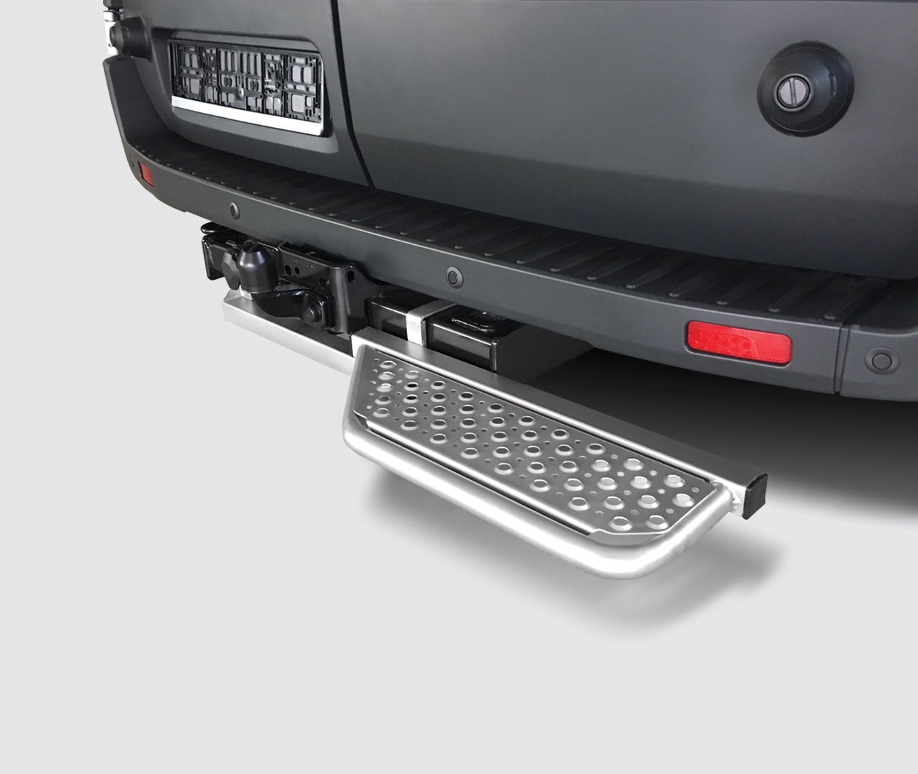 Hecktrittstufe Serie HER einseitig rechts